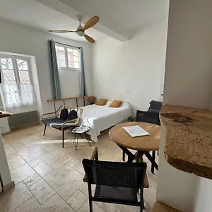 3 Pers Coeur De Village Les Mimosas Appartement Bormes-les-Mimosas
